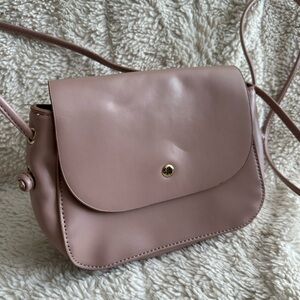 Chic Mauve Crossbody Bag